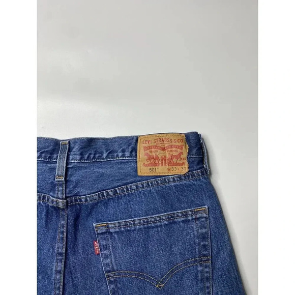 Levi’s Shorts Women’s 33 Cut Off Jean Denim Button Fly Medium Wash - Picture 6 of 7